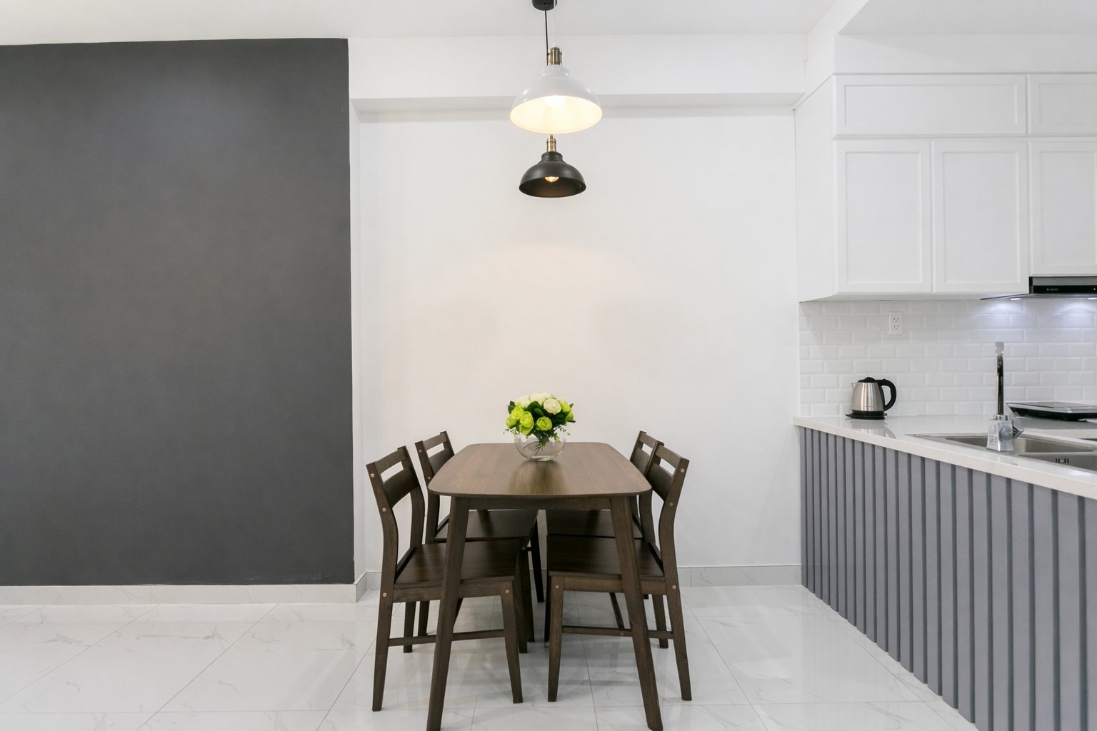 Căn hộ 2 phòng ngủ 1 WC RiverGate Residence hình 5