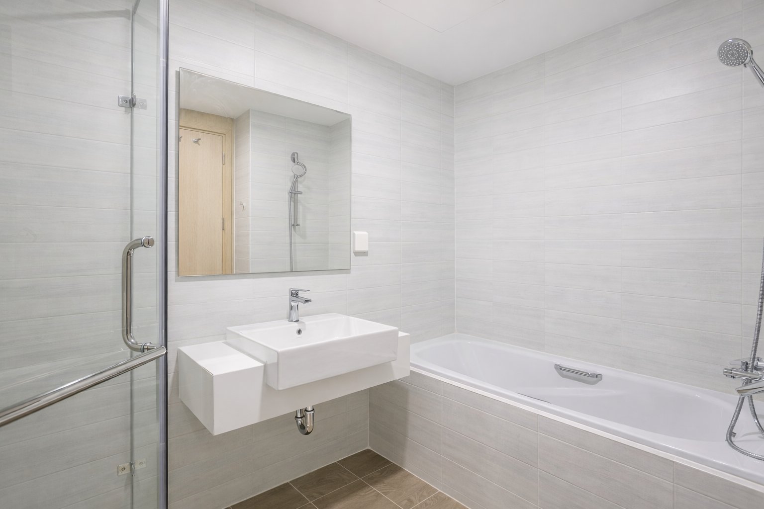 Căn hộ 4 phòng ngủ RiverGate Residence hình 10