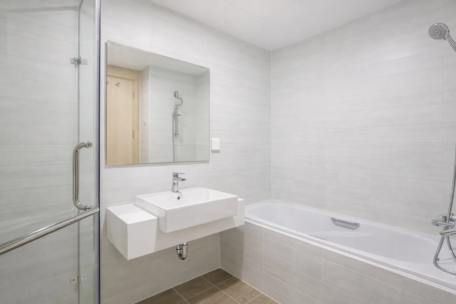 Căn hộ 4 phòng ngủ RiverGate Residence hình 10