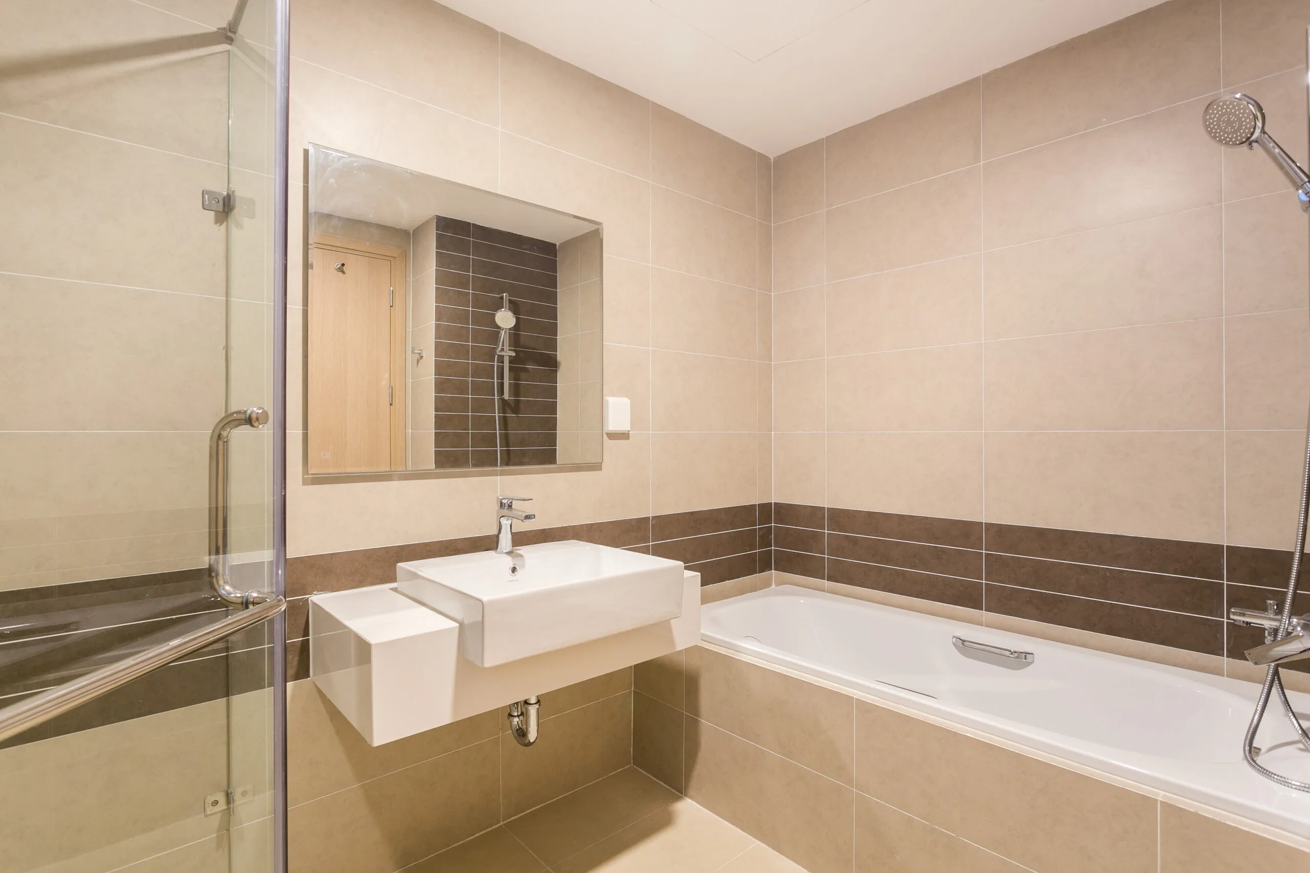Căn hộ 3 phòng ngủ RiverGate Residence hình 10