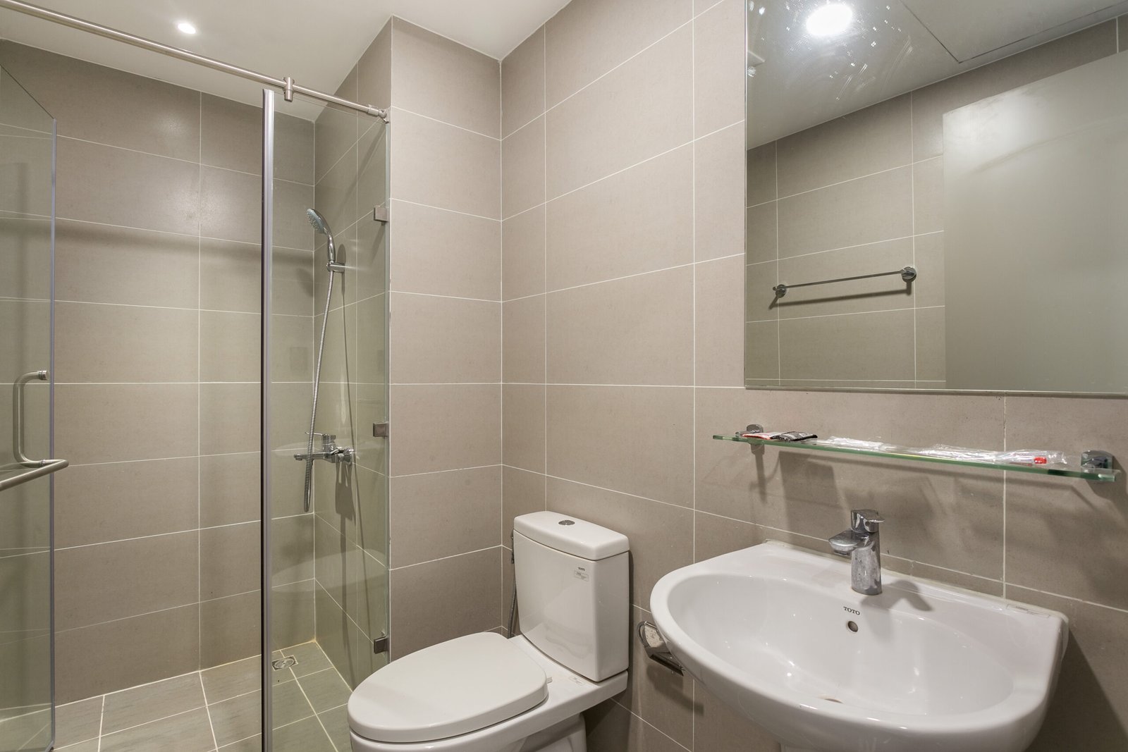 Căn hộ 2 phòng ngủ RiverGate Residence hình 9